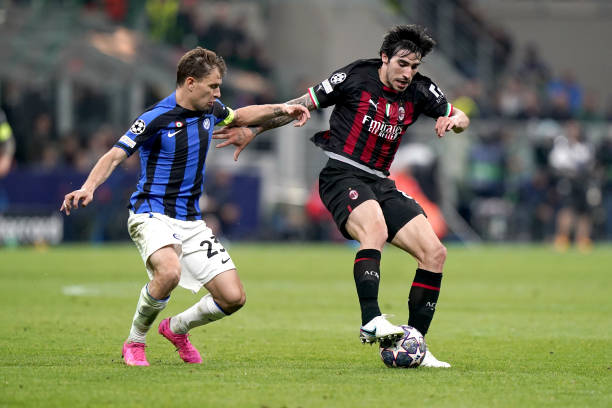 的调侃声也 的调侃声也