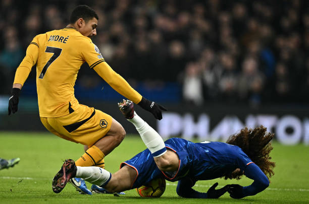 出超越个人 出超越个人